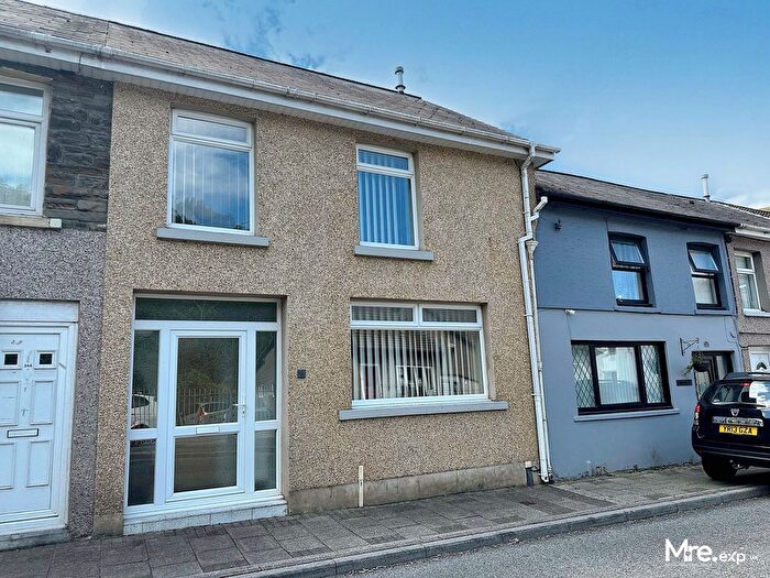 4 Bedroom Terraced House For Sale In Commercial Street, Ogmore Vale, Bridgend, CF32