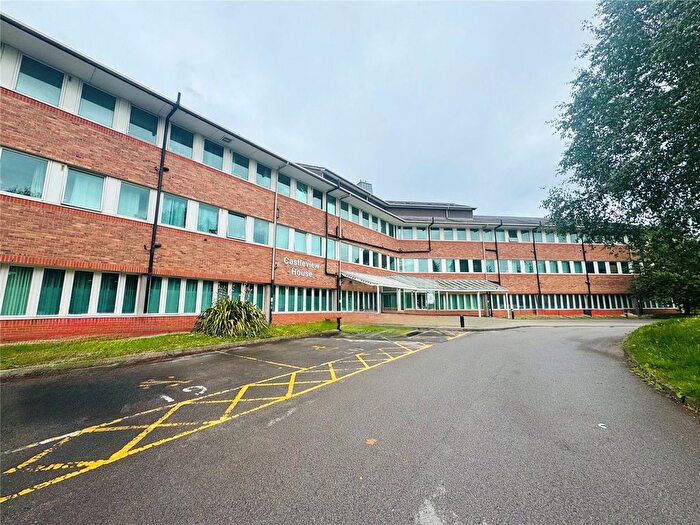 2 Bedroom Flat To Rent In East Lane, Runcorn, Cheshire, WA7