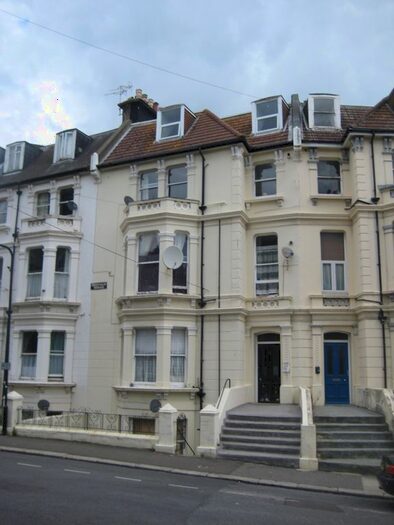 3 Bedroom Flat To Rent In Cornwallis Terrace, Hastings, TN34