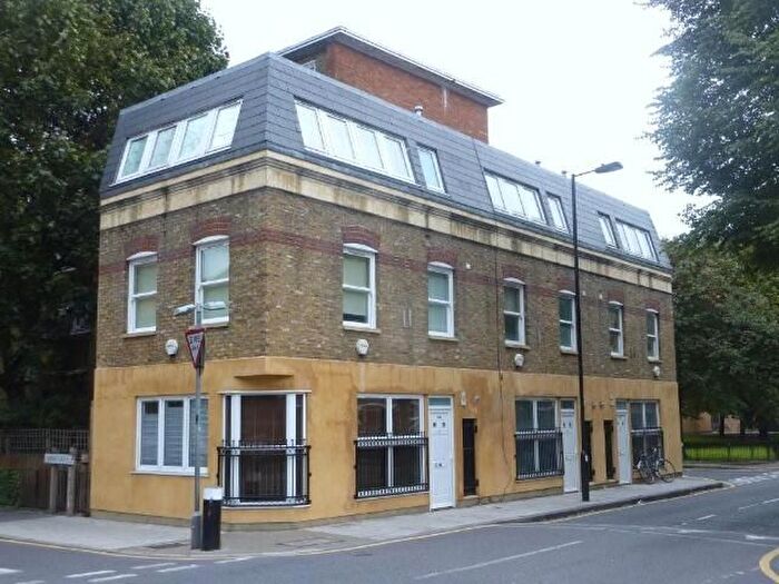 3 Bedroom Terraced House To Rent In Gosset Street, London, E2