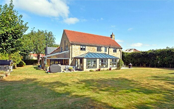 5 Bedroom Detached House For Sale In Maple Gardens, Bardsey, Leeds, West Yorkshire, LS17