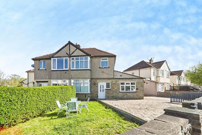 3 Bedroom Semi Detached House For Sale In Hallows Road, Keighley, BD21