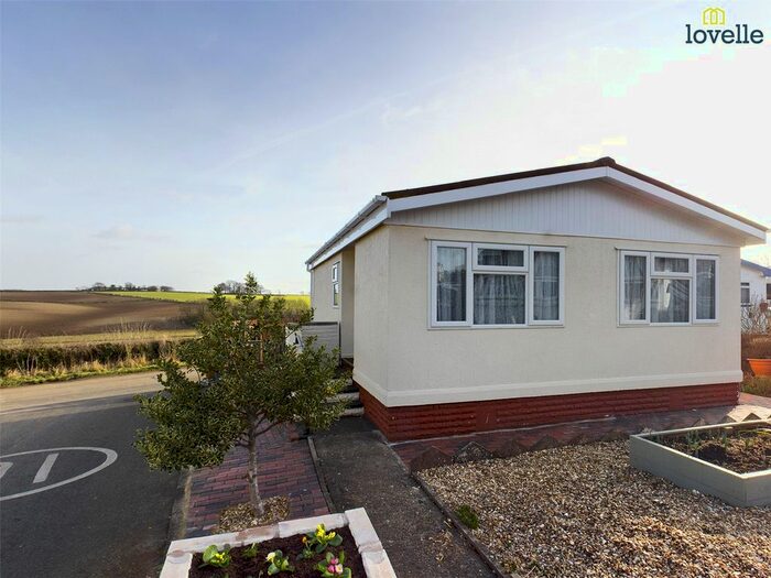 1 Bedroom Mobile/park Home For Sale In Kingsmead Park, Swinhope, Market Rasen, Lincolnshire LN8