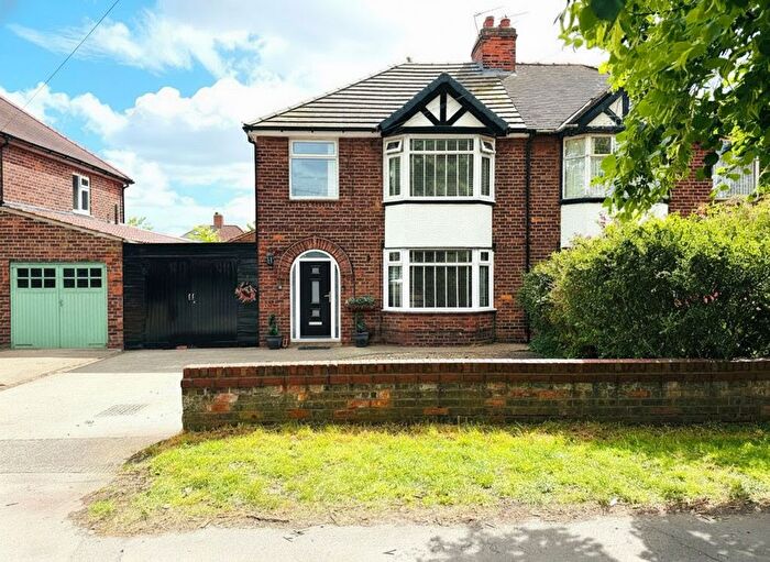 3 Bedroom Semi Detached House For Sale In Beckfield Lane, York, YO26