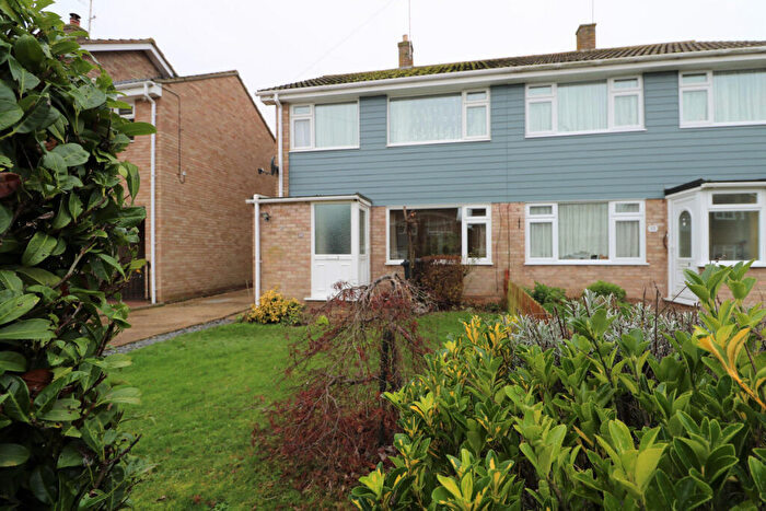 3 Bedroom Semi-Detached House To Rent In Hyacinth Close, Essex, CM9