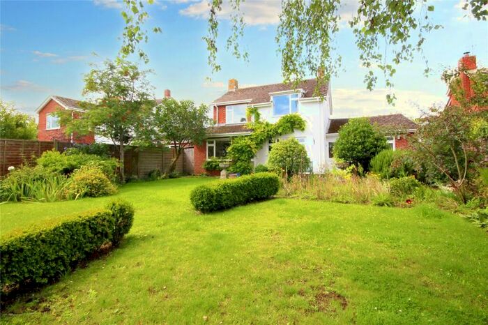 4 Bedroom Detached House For Sale In Abbots Court Drive, Twyning, Tewkesbury, Gloucestershire, GL20
