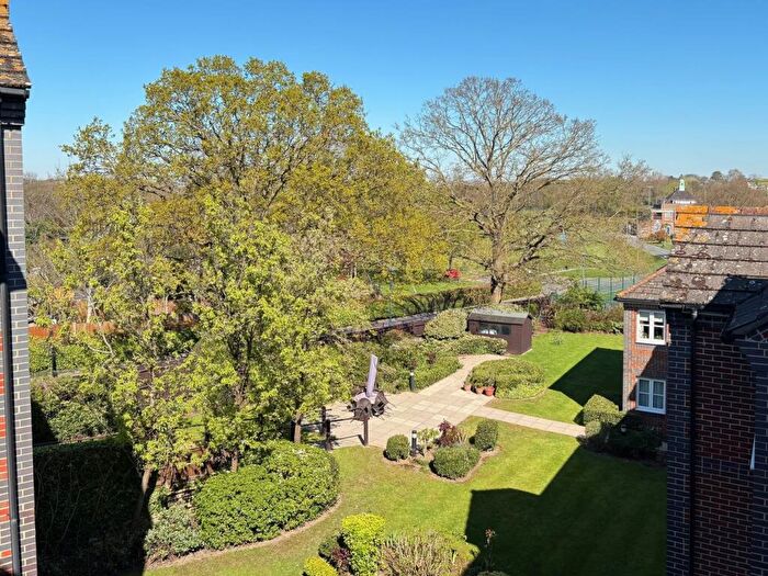 2 Bedroom Retirement Property For Sale In Marvels Lane, London, SE12