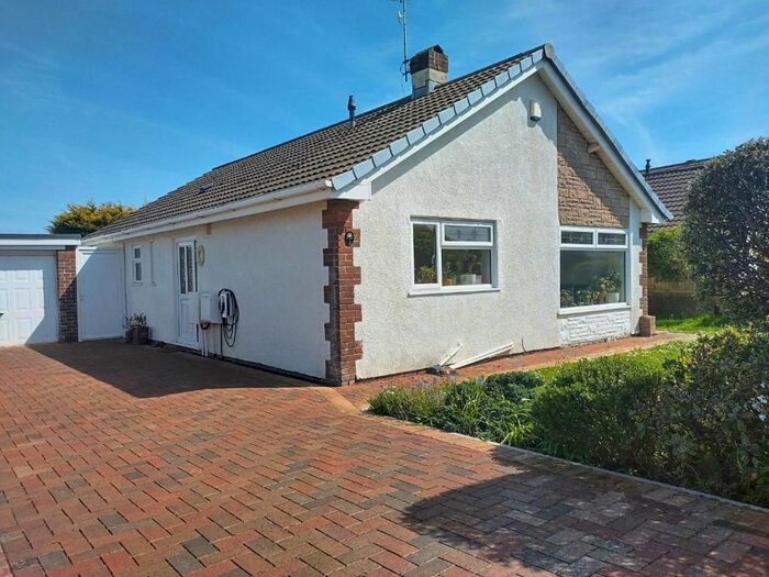 3 Bedroom Bungalow To Rent In Redshank Close, Porthcawl, CF36