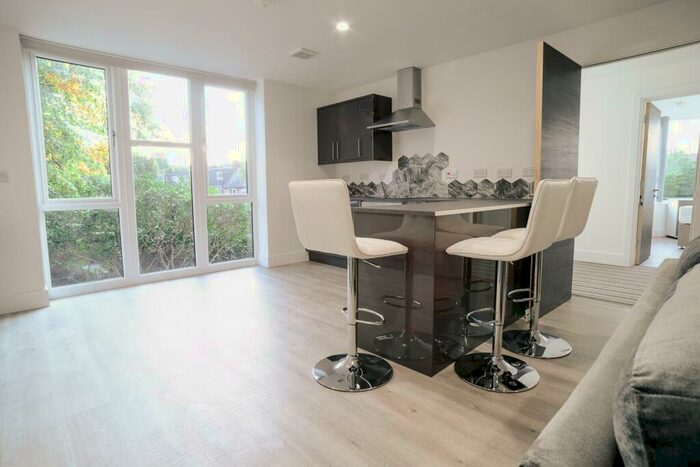 6 Bedroom Duplex To Rent In **£pppw Inc Bills** Sherwood, Queens Road East, Beeston, Nottingham, NG9