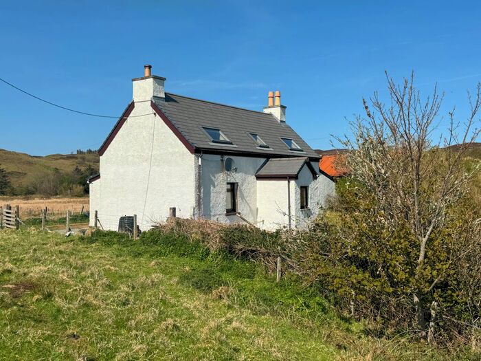 3 Bedroom Cottage For Sale In Tarskavaig, Isle Of Skye, IV46