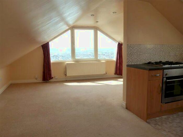 1 Bedroom Flat To Rent In Durham Avenue, Plymouth, PL4