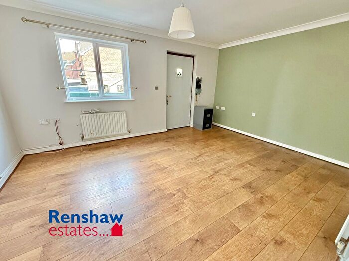 2 Bedroom Town House For Sale In Cotmanhay Road, Ilkeston, Derbyshire, DE7