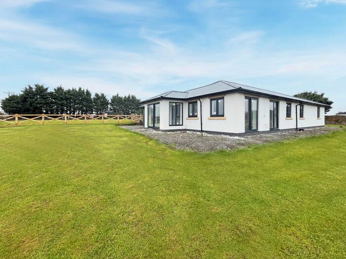 4 Bedroom Cottage For Sale In Gates Cottage, Hartlepool, TS27