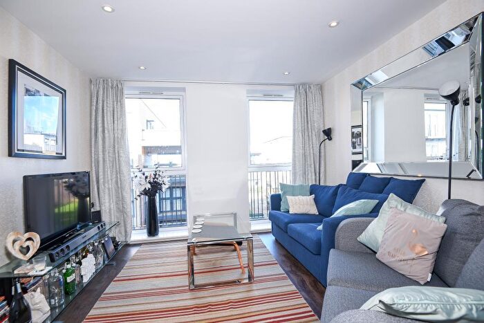 1 Bedroom Apartment To Rent In Madeleine Court, Stanmore, HA7