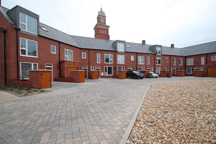 2 Bedroom Terraced House To Rent In Whitecroft Park, Newport, Isle Of Wight, PO30