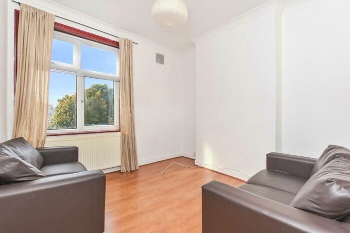2 Bedroom Flat To Rent In Crouch Hill, Crouch End, London, N4