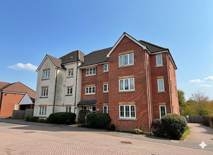 2 Bedroom Flat For Sale In Coleridge Drive, Whiteley, PO15
