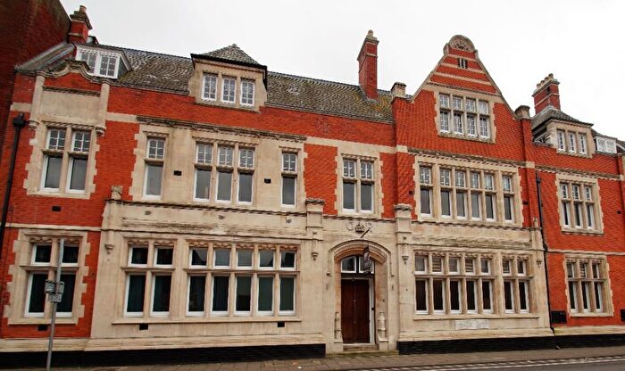 Studio To Rent In Bedford Suites, A Dame Alice Street, Bedford - £ Pcm, MK40