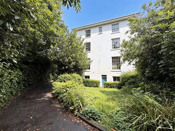 2 Bedroom Flat To Rent In Heavitree Park, Exeter, EX1