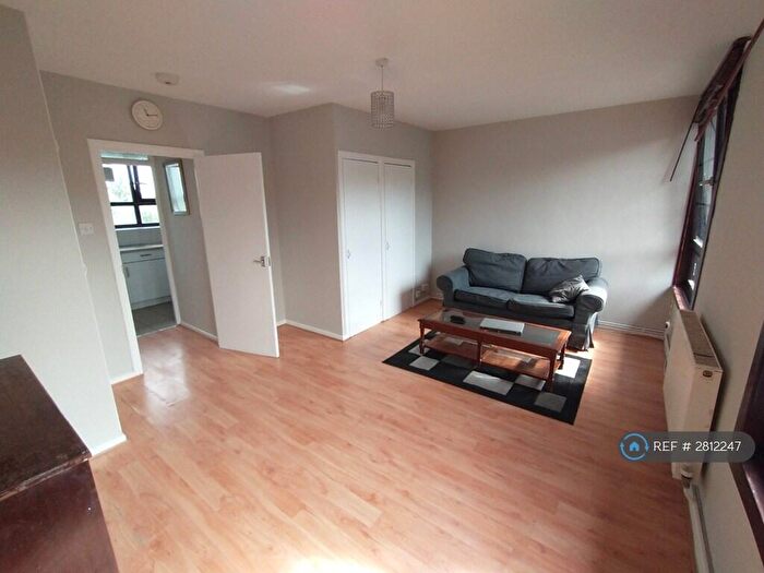 1 Bedroom Flat To Rent In Murray Grove, London, N1