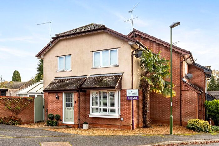 2 Bedroom Terraced House For Sale In Gorringes Brook, Horsham, RH12