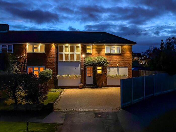 4 Bedroom Semi-Detached House For Sale In Woodland Drive, St. Albans, Hertfordshire, AL4