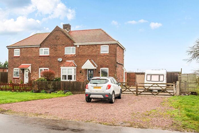 2 Bedroom Semi Detached House For Sale In Thorpe Tilney, Lincoln, LN4