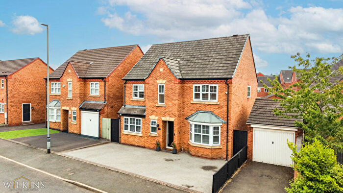 4 Bedroom Detached House For Sale In Valley Drive, Wilnecote, Tamworth, Staffordshire, B77