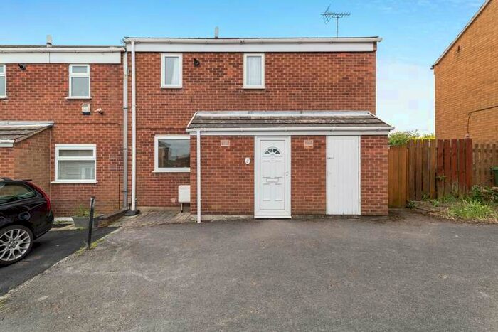 2 Bedroom Semi-Detached House To Rent In Tattershall Walk, Mansfield Woodhouse, NG19