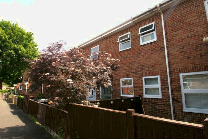 3 Bedroom Terraced House To Rent In Tintagel Close, King Arthurs Way, Andover, SP10