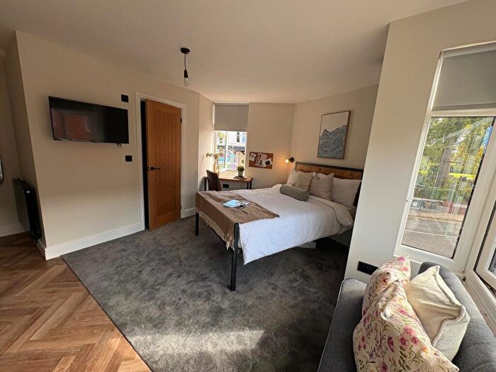Studio To Rent In U Raddlebarn Road, Selly Oak, West Midlands, B29