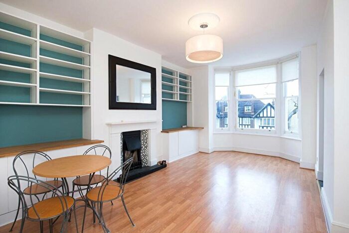 2 Bedroom Apartment To Rent In Primrose Gardens, Belsize Park, London, NW3