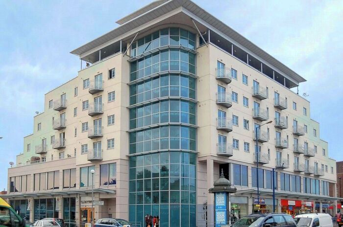 2 Bedroom Apartment To Rent In Station Road, Edgware, HA8