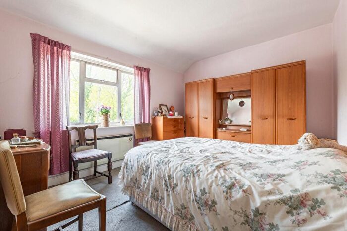 2 Bedroom Semi-Detached House For Sale In Willow Grove, Long Itchington, Southam, CV47