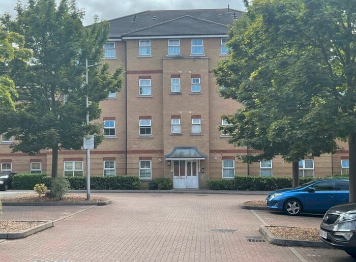 2 Bedroom Flat To Rent In De Havilands, IG1