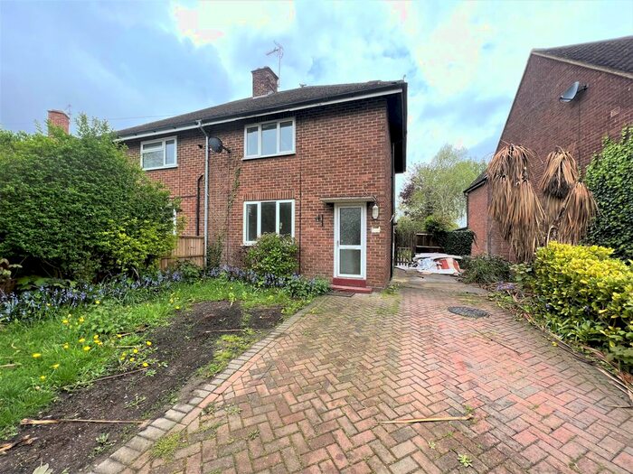 3 Bedroom Semi-Detached House To Rent In Homestead Road, Hatfield, AL10