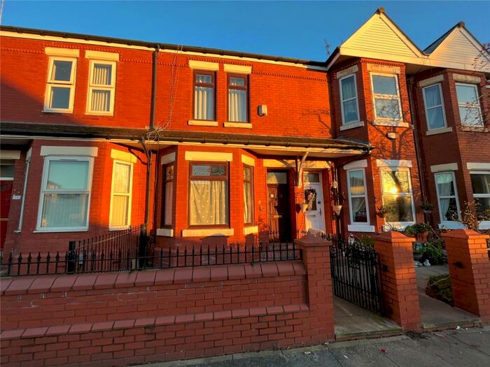 6 Bedroom House To Rent In Langworthy Road, Salford, M6
