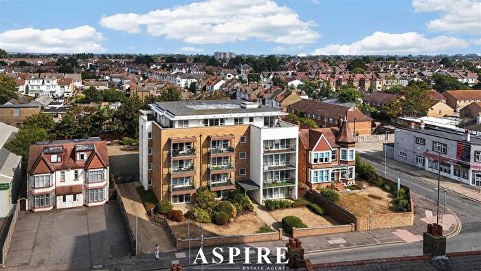 2 Bedroom Flat For Sale In Southchurch Road, Southend-On-Sea, SS1