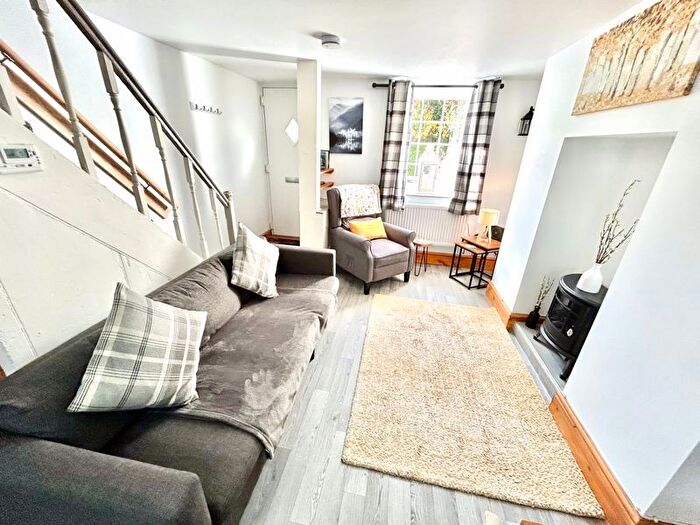 2 Bedroom Cottage For Sale In Wind Street, Conwy, LL32