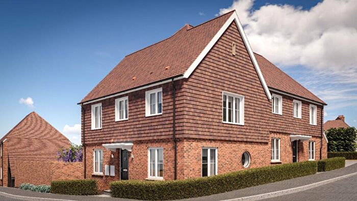 3 Bedroom Semi-Detached House For Sale In Blundell Drive, Haslemere, Surrey, GU27