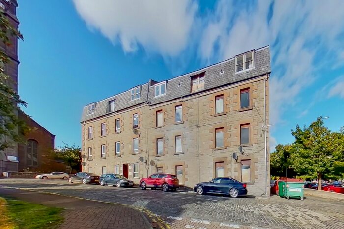 2 Bedroom Flat To Rent In Crescent Lane, Stobswell, Dundee, DD4