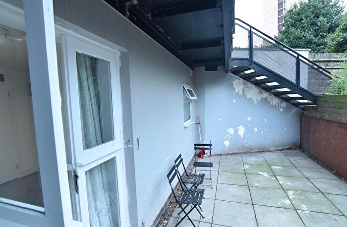 1 Bedroom Studio To Rent In Richmond Road, London, E8