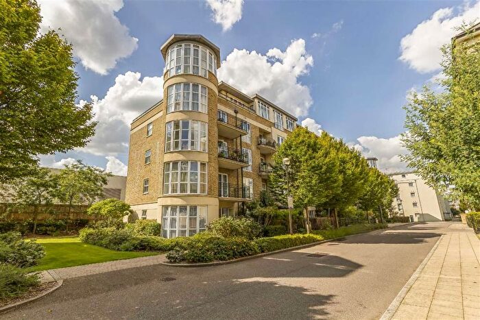 1 Bedroom Flat To Rent In Melliss Avenue, Kew, Richmond, TW9
