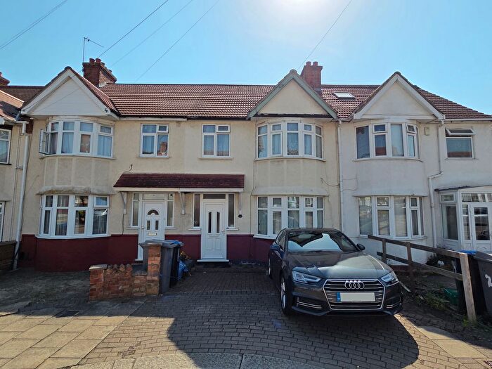 4 Bedroom Terraced House To Rent In Holden Avenue, London, NW9