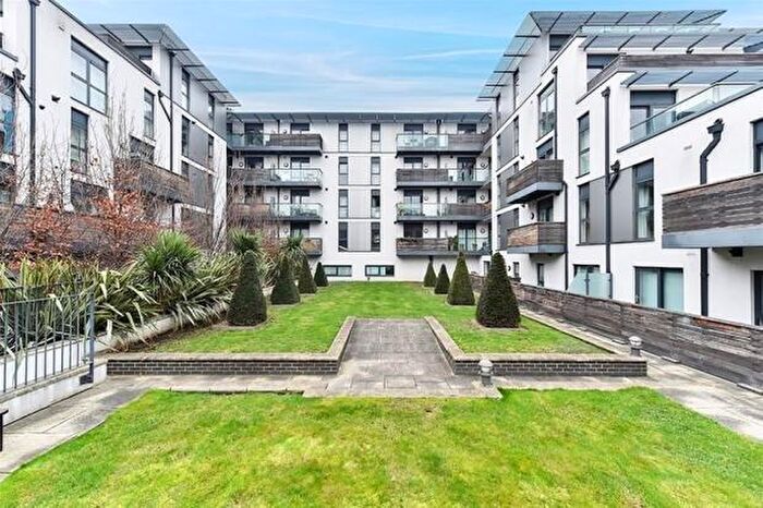 1 Bedroom Flat To Rent In Drayton Park, Highbury, N5