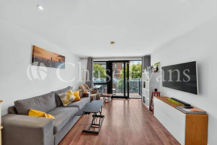 2 Bedroom Flat For Sale In Chadwick Court, New Festival Quarter, Jonzen Walk, Poplar, London, E14