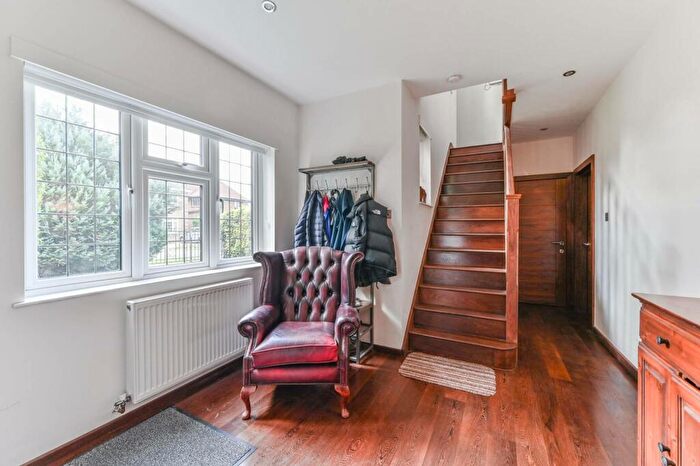 5 Bedroom Detached House To Rent In Avondale Avenue, Worcester Park, KT4