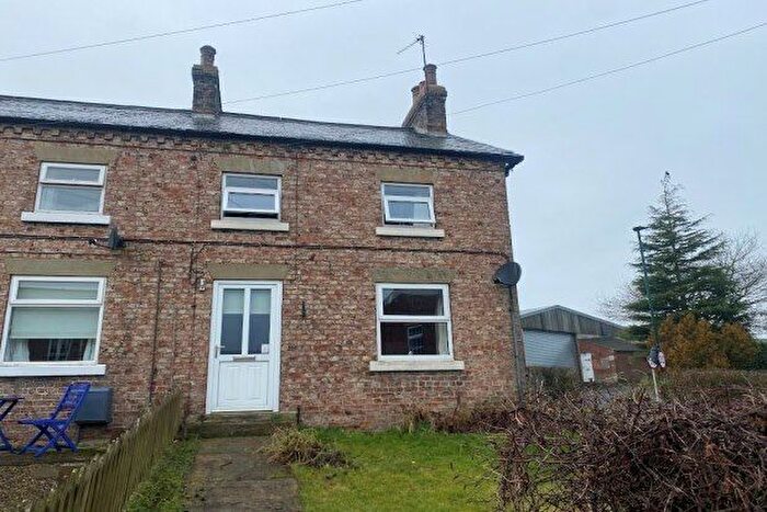 3 Bedroom End Of Terrace House To Rent In High Row, Malton, YO17