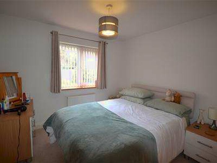 2 Bedroom Property To Rent In Collington Avenue, Bexhill-on-sea, TN39