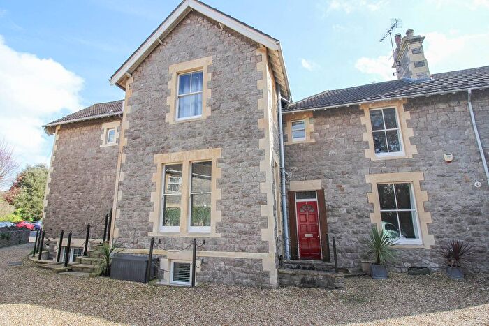 1 Bedroom Flat For Sale In Rocama Terrace, Wilton Gardens, Weston-Super-Mare, BS23